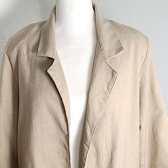 Joanna Vintage Beige Suit Jacket, Size Medium - Picture 3 of 11